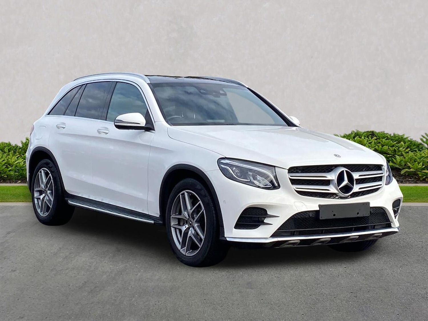 Used Mercedes-Benz GLC 2019 for sale - 76799376: Photo 1