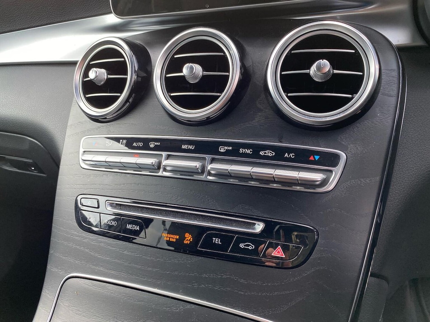 Used Mercedes-Benz GLC 2019 for sale - 76799376: Photo 12