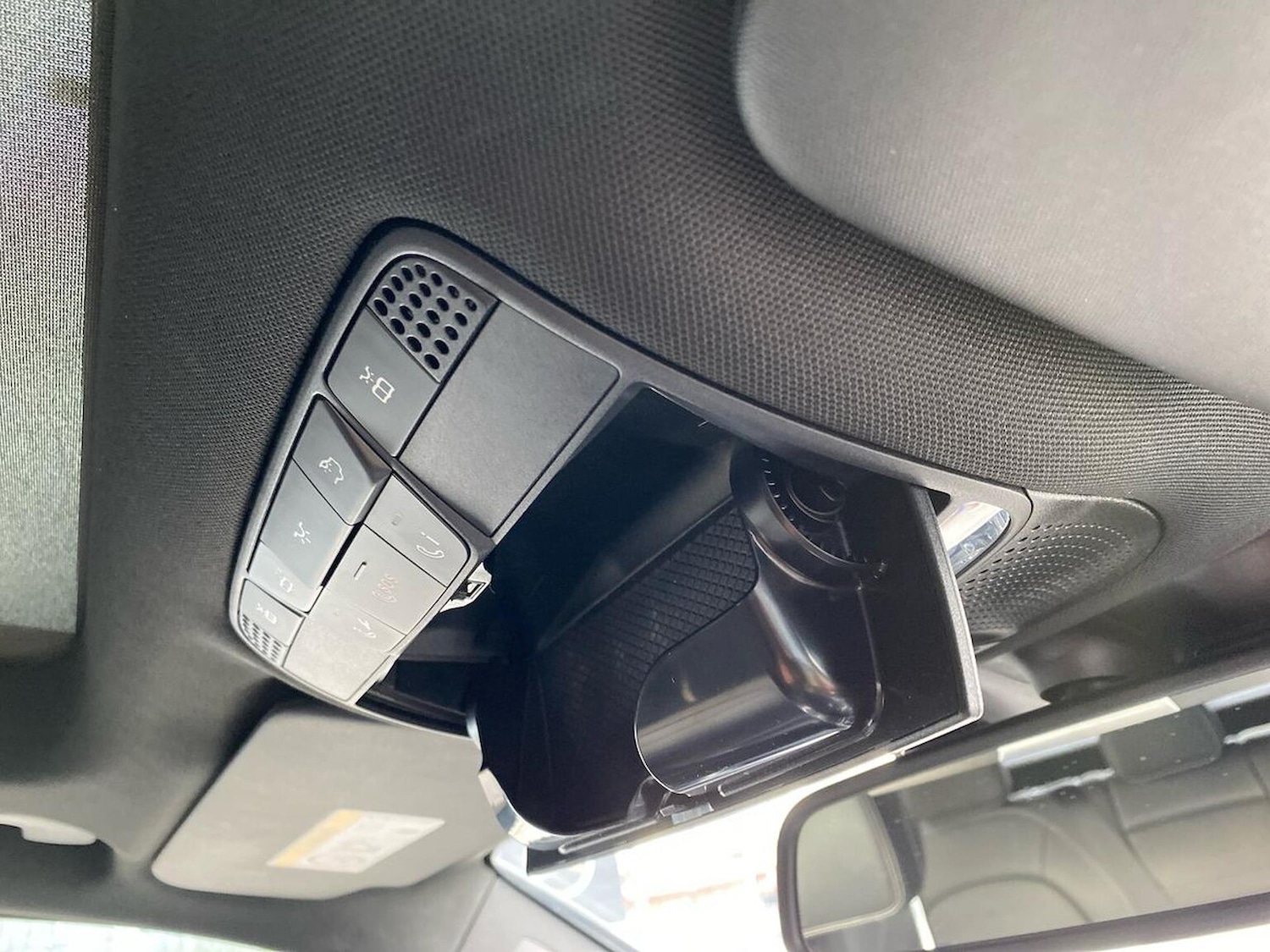 Used Mercedes-Benz GLC 2019 for sale - 76799376: Photo 14