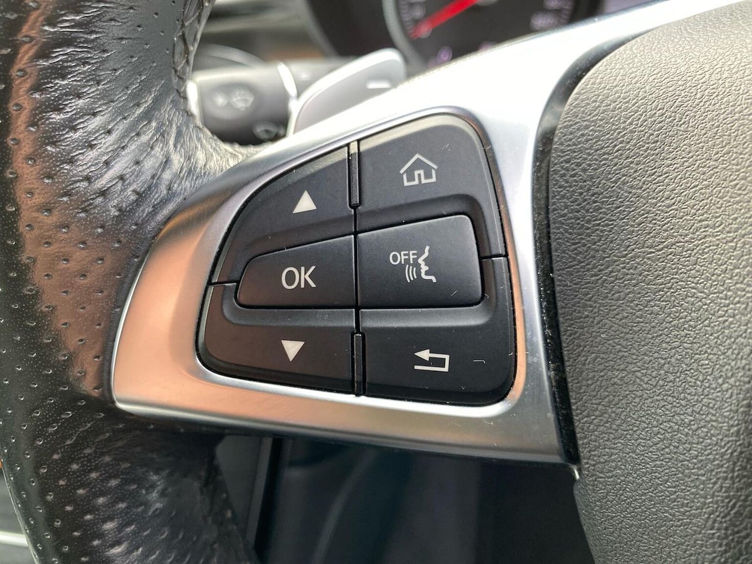 Used Mercedes-Benz GLC 2019 for sale - 76799376: Photo 26