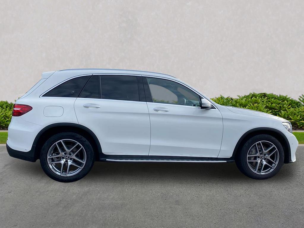 Used Mercedes-Benz GLC 2019 for sale - 76799376: Photo 3
