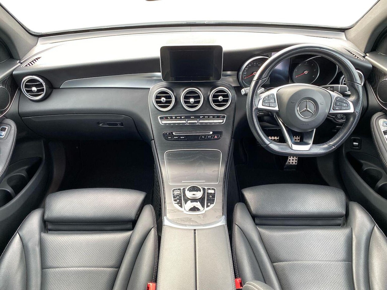 Used Mercedes-Benz GLC 2019 for sale - 76799376: Photo 8