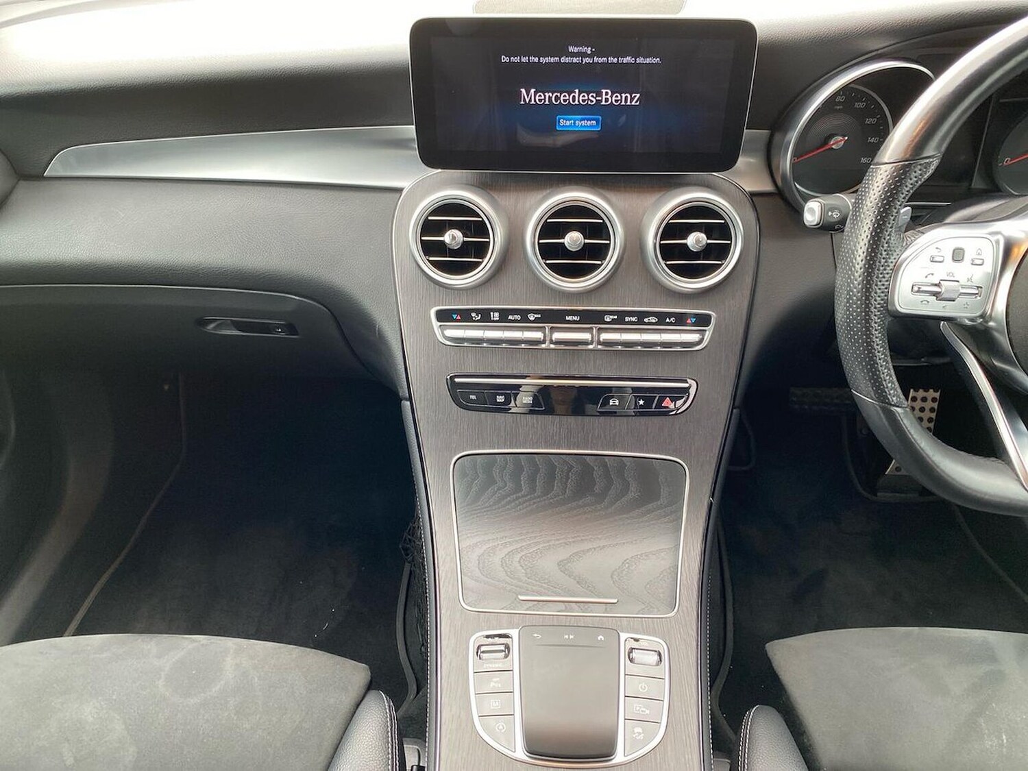 Used Mercedes-Benz GLC 2019 for sale - 76382673: Photo 13
