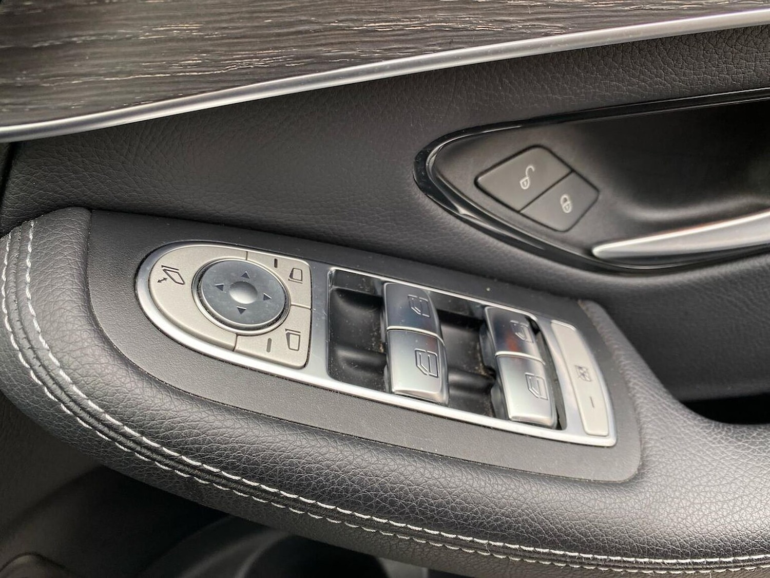 Used Mercedes-Benz GLC 2019 for sale - 76382673: Photo 21