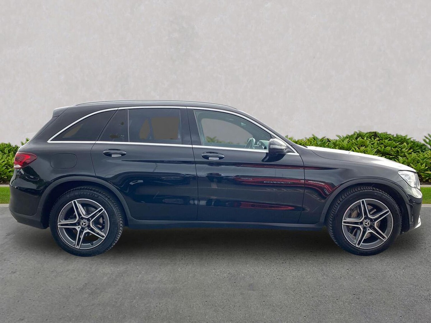 Used Mercedes-Benz GLC 2019 for sale - 76382673: Photo 3