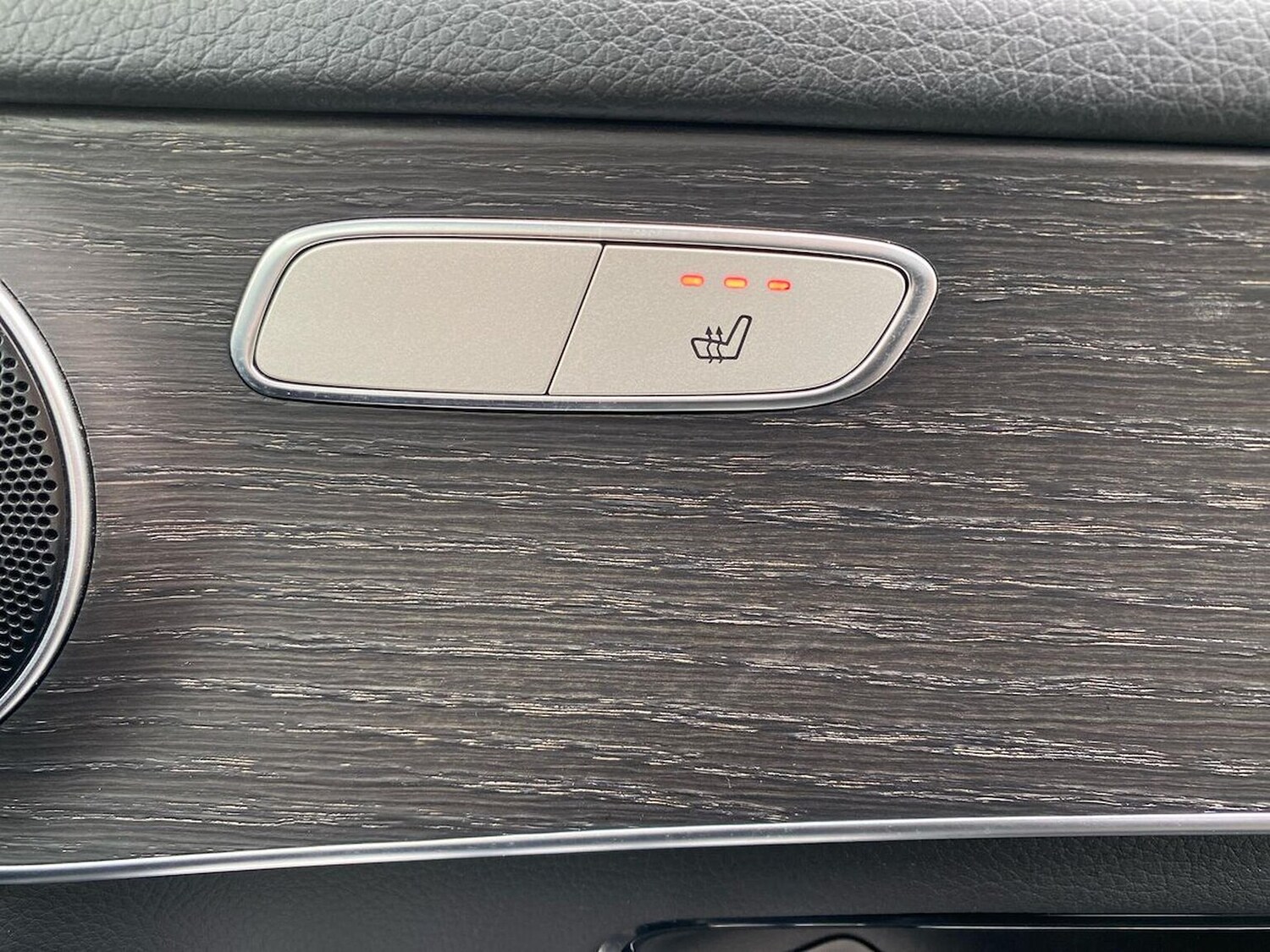 Used Mercedes-Benz GLC 2019 for sale - 76382673: Photo 30