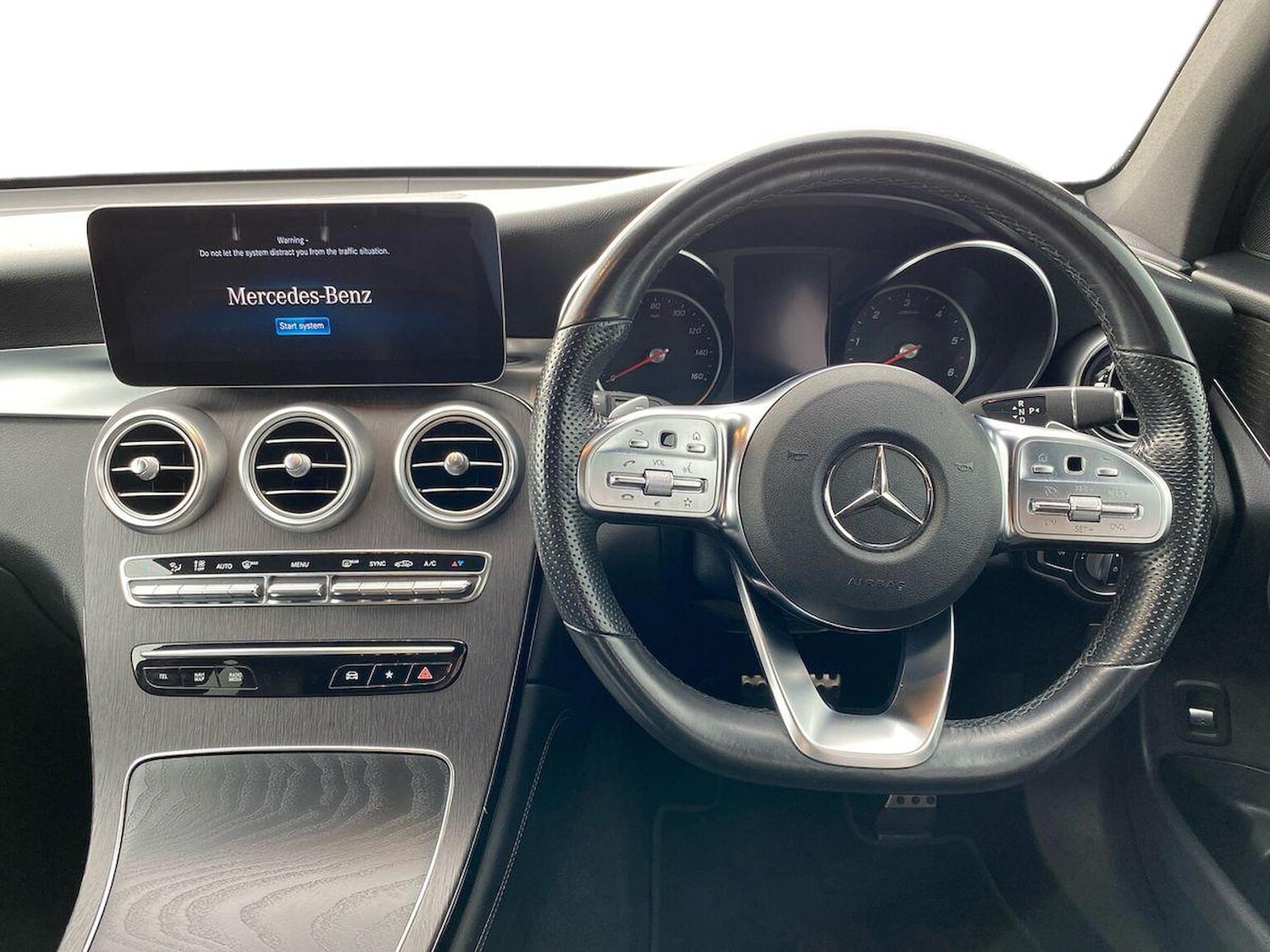 Used Mercedes-Benz GLC 2019 for sale - 76382673: Photo 9
