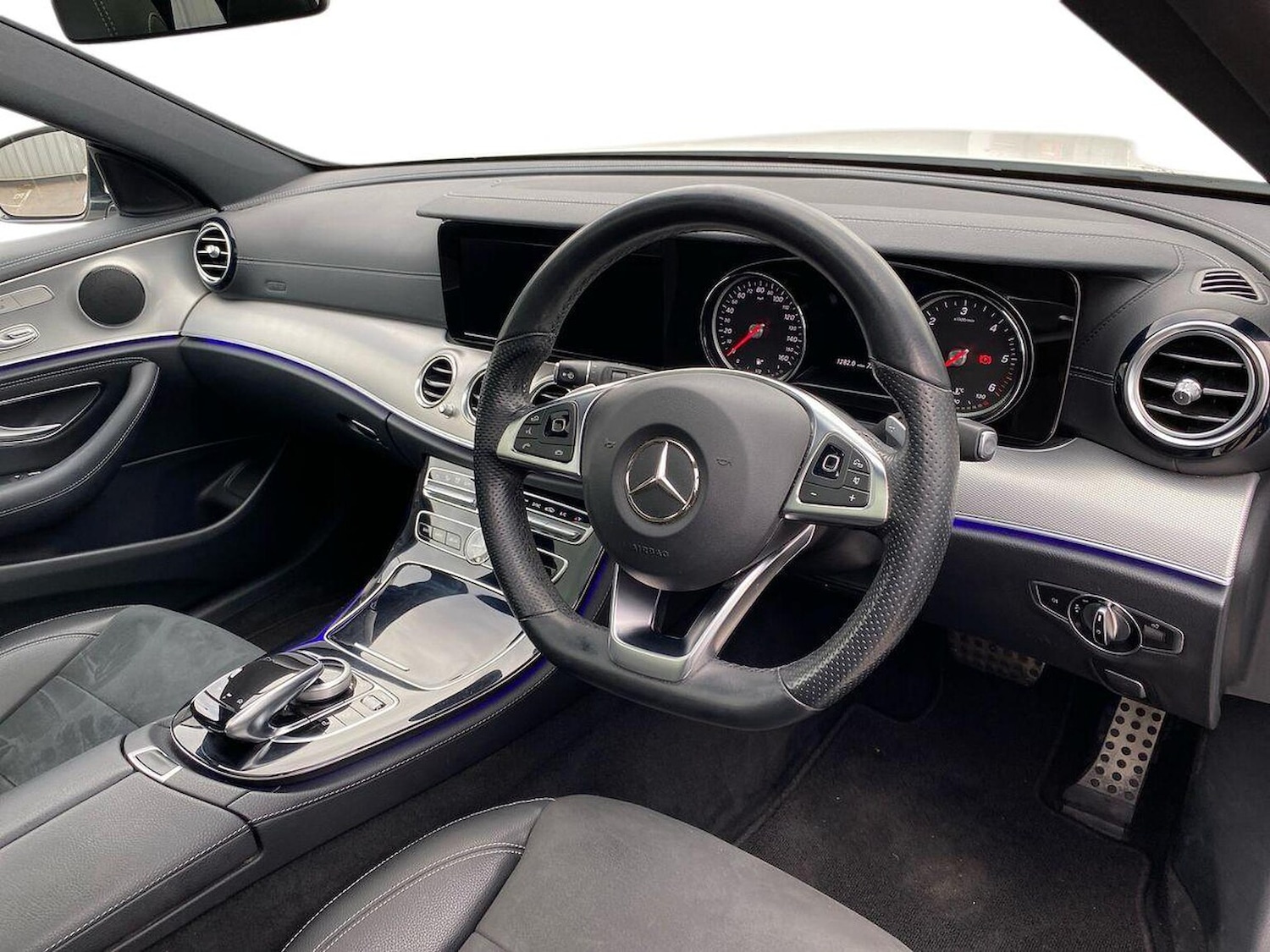 Used Mercedes-Benz E Class 2017 for sale - 76387170: Photo 15