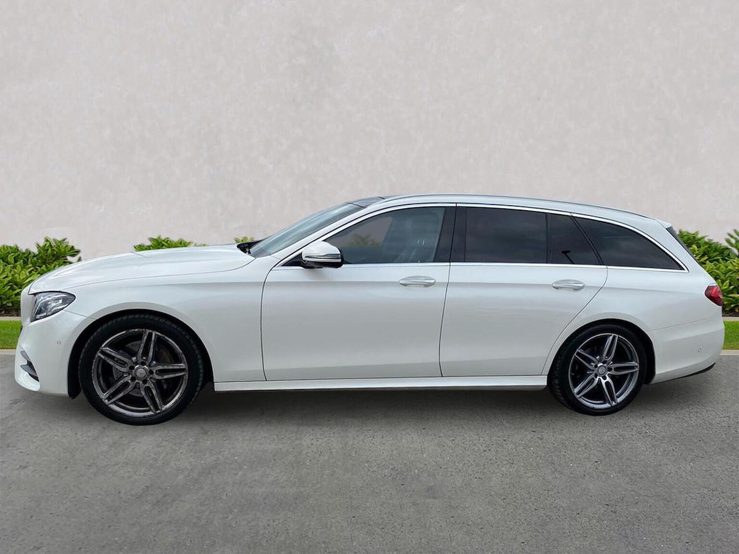 Used Mercedes-Benz E Class 2017 for sale - 76387170: Photo 19