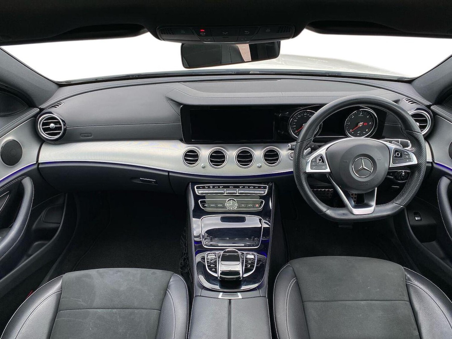 Used Mercedes-Benz E Class 2017 for sale - 76387170: Photo 8