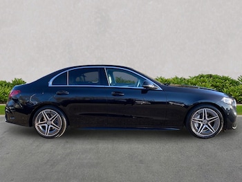 2025 - C200 AMG Line 4dr 9G-Tronic