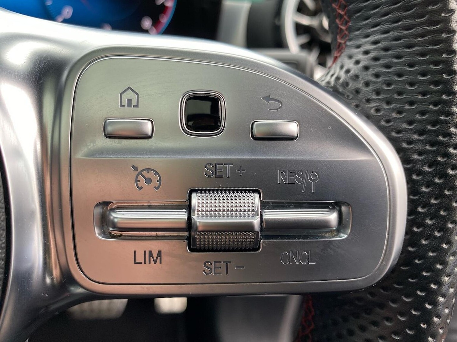 Used Mercedes-Benz CLA 2023 for sale - 76859179: Photo 27