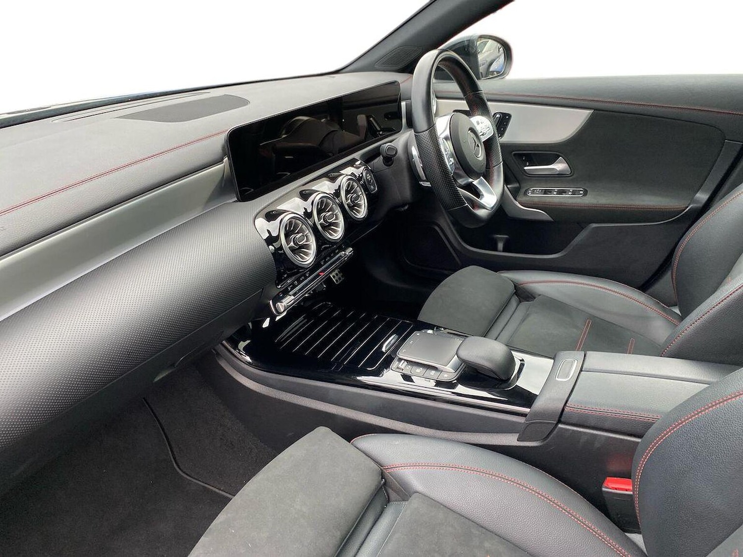 Used Mercedes-Benz CLA 2023 for sale - 76859179: Photo 7