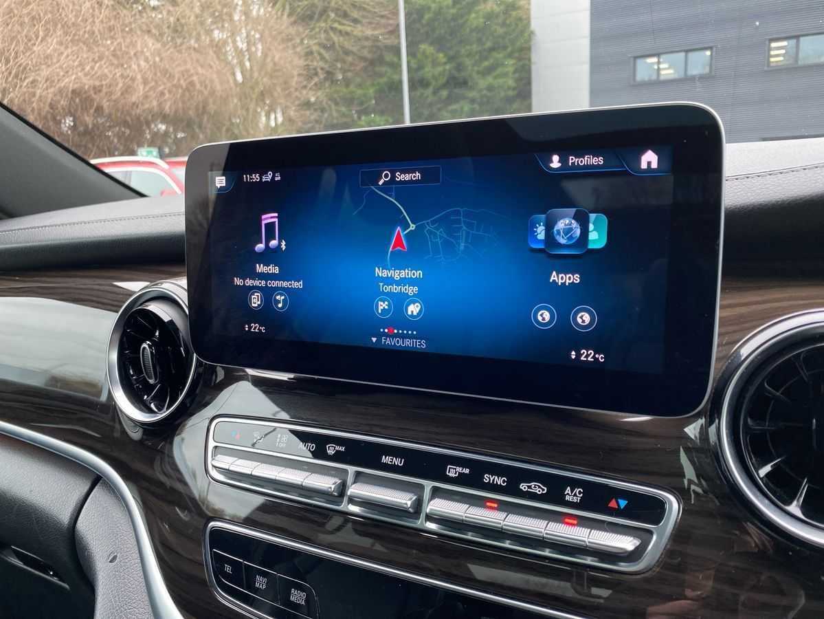 Used Mercedes-Benz V-Class 2021 for sale - 78064454: Photo 11