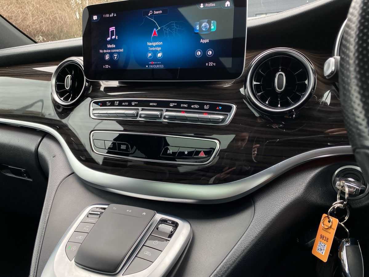 Used Mercedes-Benz V-Class 2021 for sale - 78064454: Photo 12