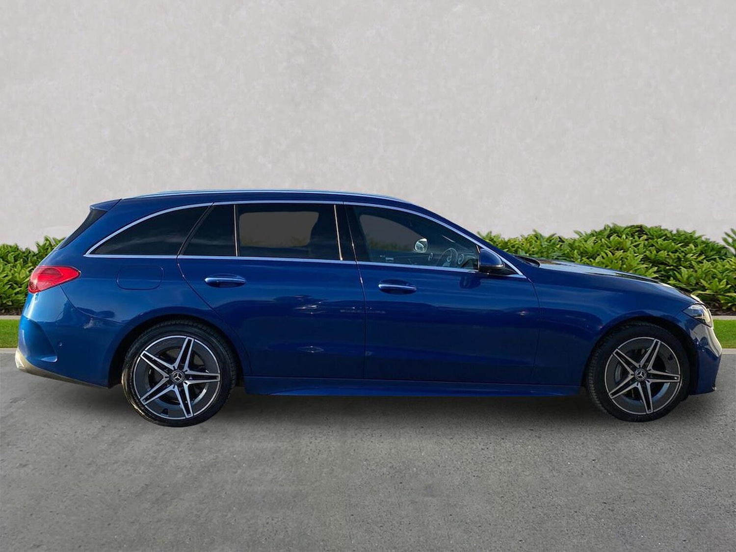 Used Mercedes-Benz C Class 2023 for sale - 76236985: Photo 3