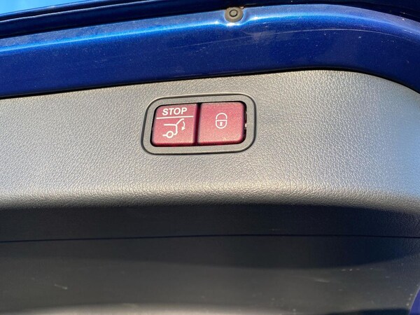 Used Mercedes-Benz C-Class 2023 for sale - 76236985: Photo 40