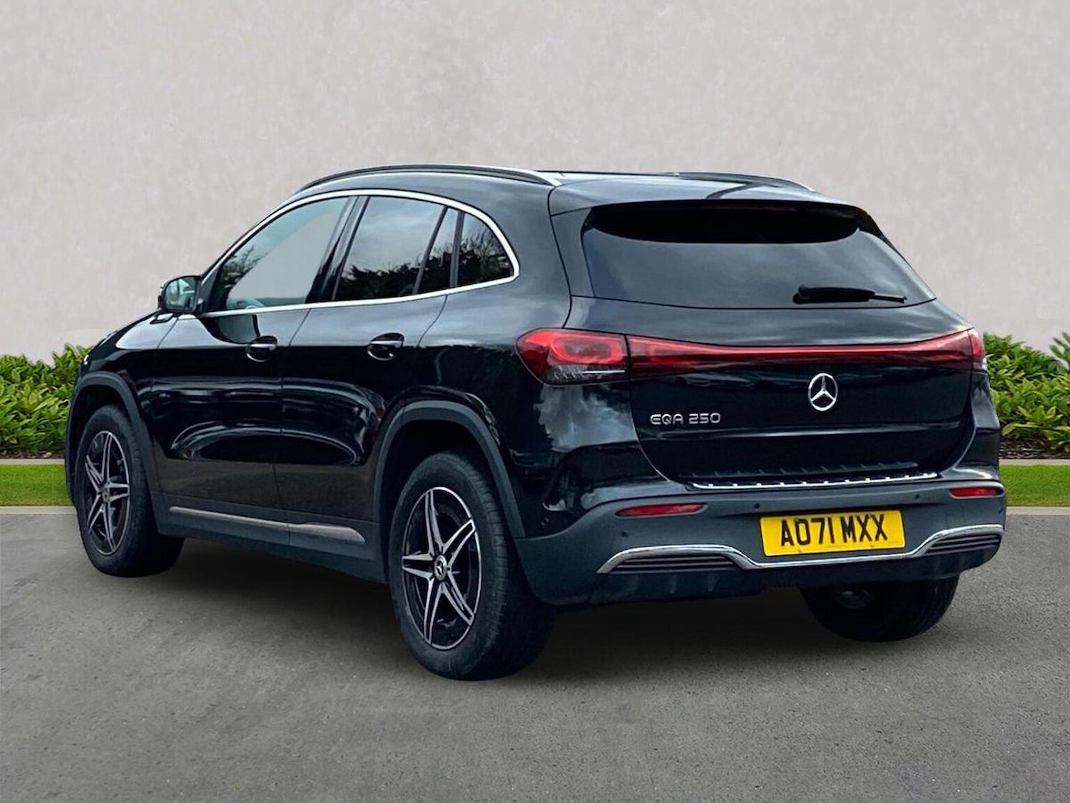 Used Mercedes-Benz EQA 2021 for sale - 76791881: Photo 2