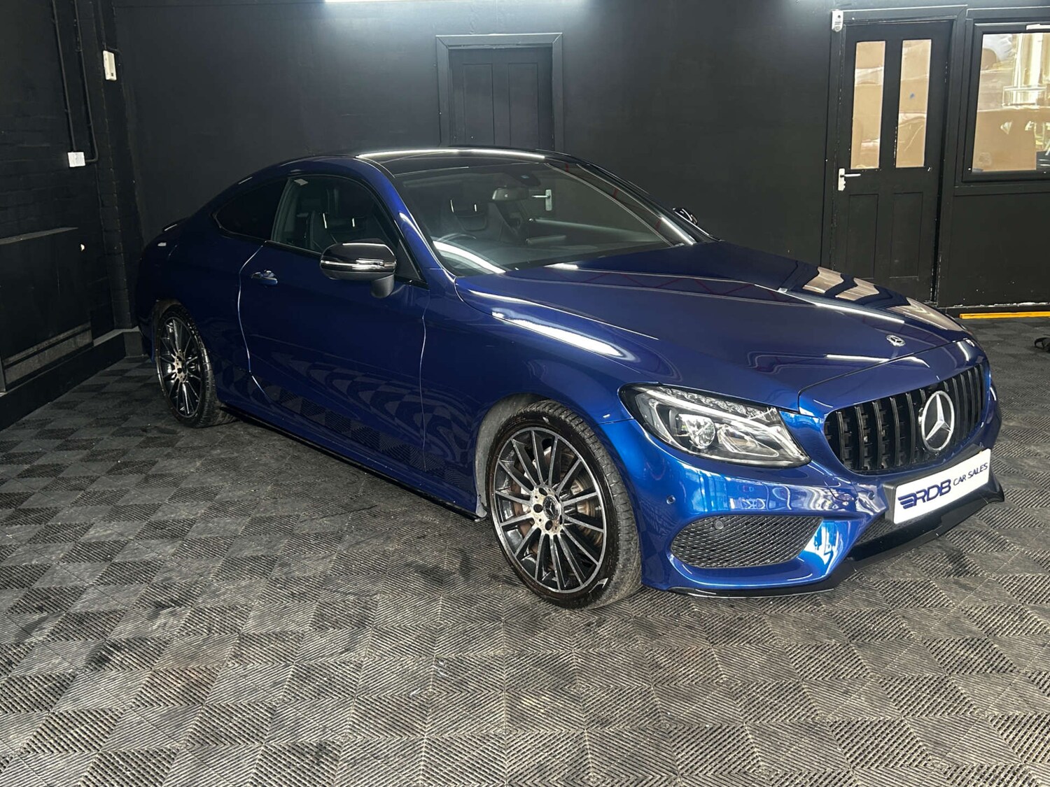 Used Mercedes-Benz C Class 2017 for sale - 77941624: Photo 11