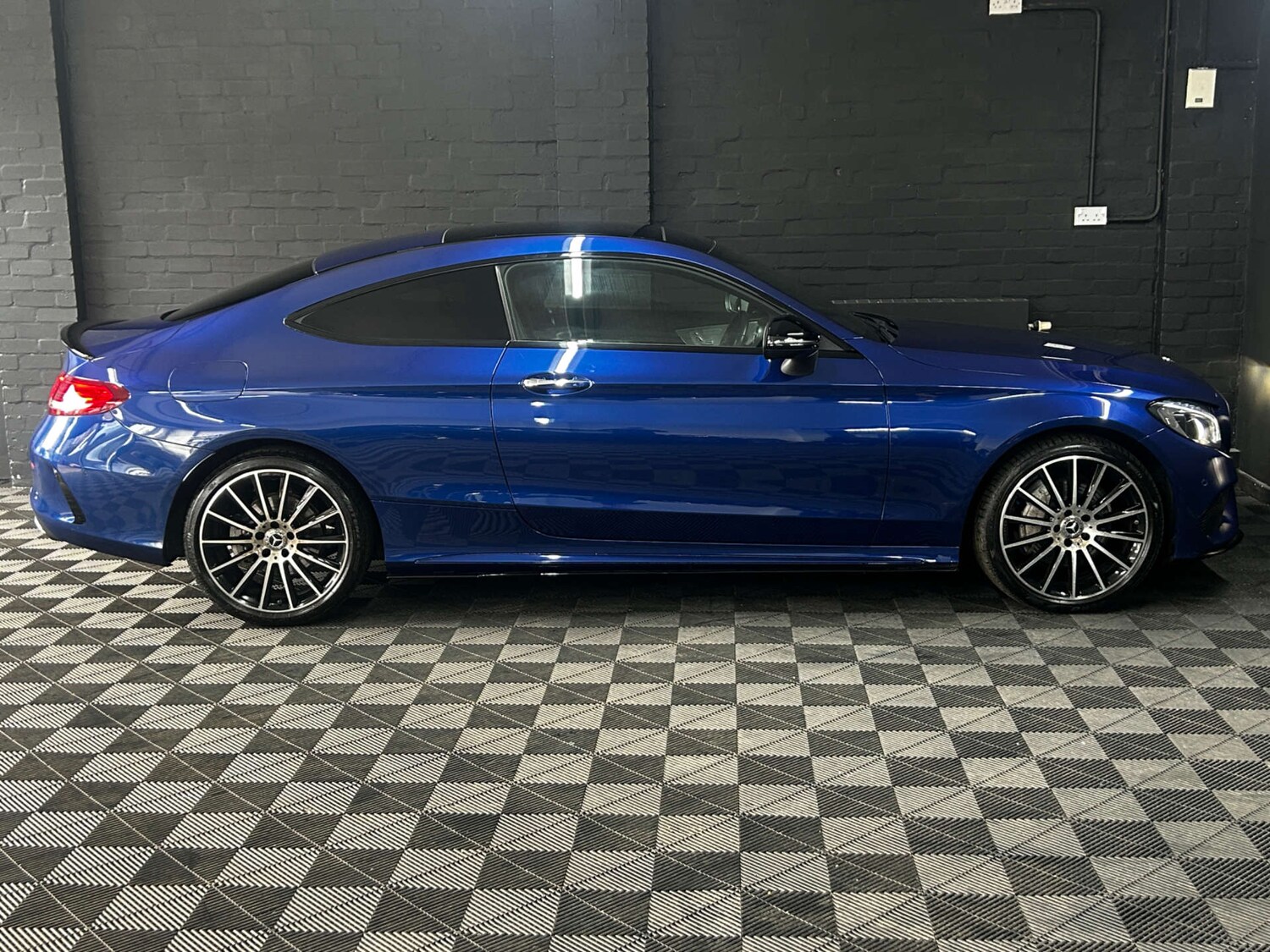 Used Mercedes-Benz C Class 2017 for sale - 77941624: Photo 18