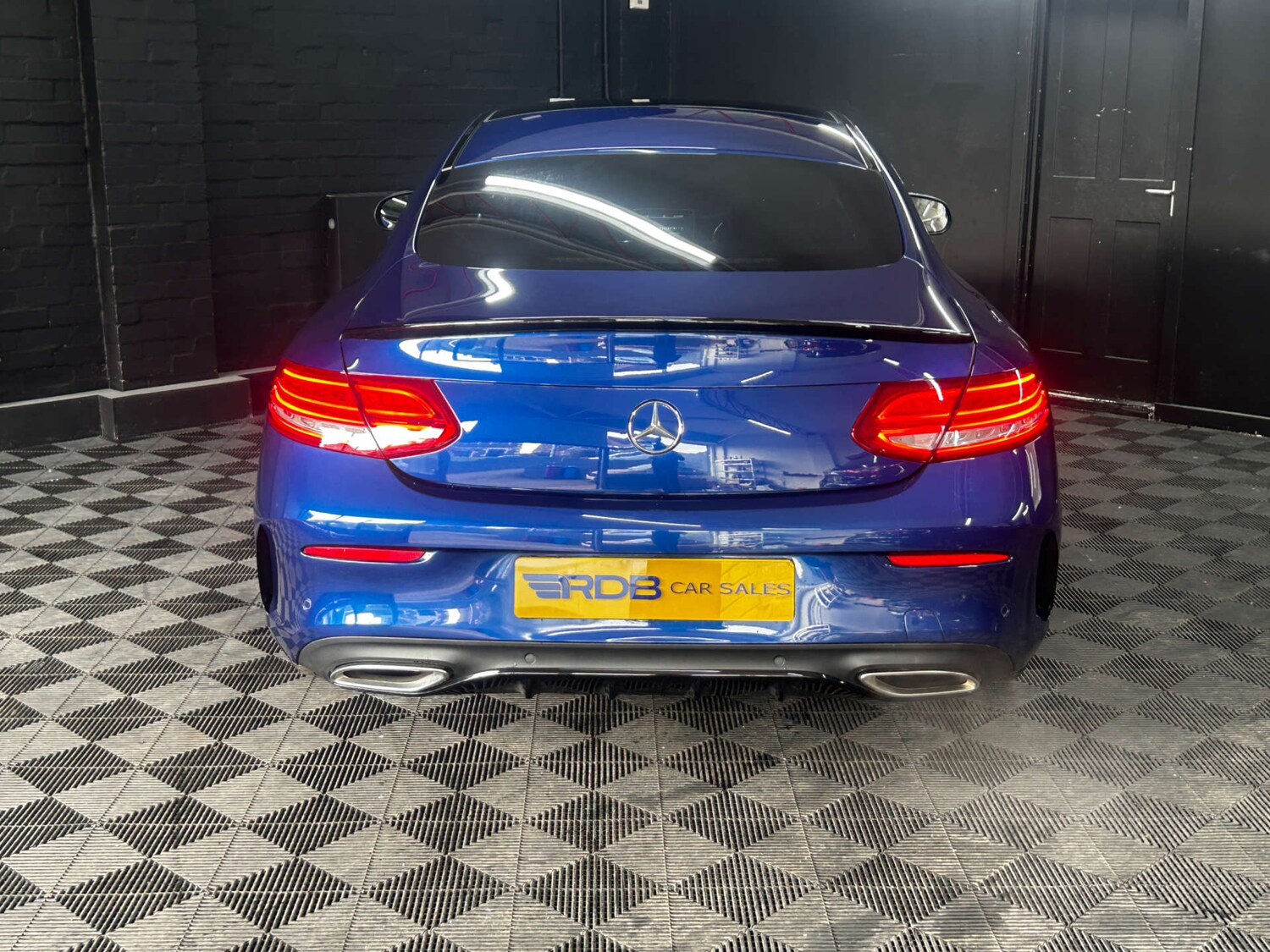 Used Mercedes-Benz C Class 2017 for sale - 77941624: Photo 23