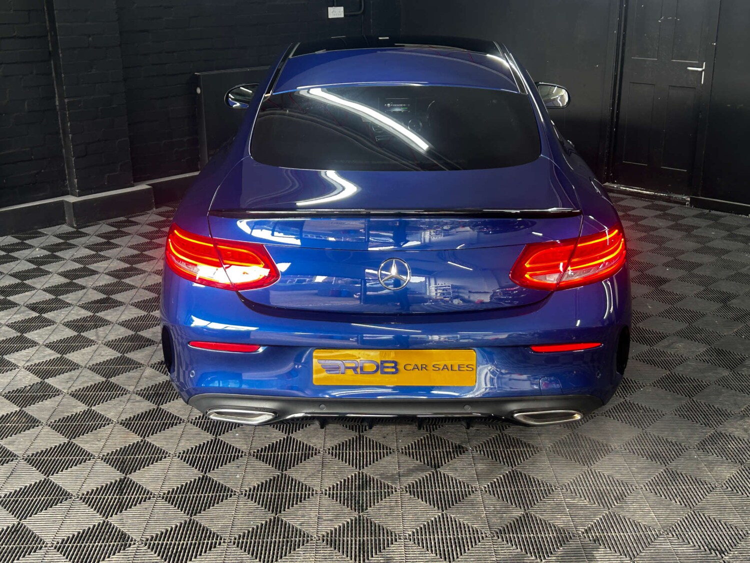 Used Mercedes-Benz C Class 2017 for sale - 77941624: Photo 24