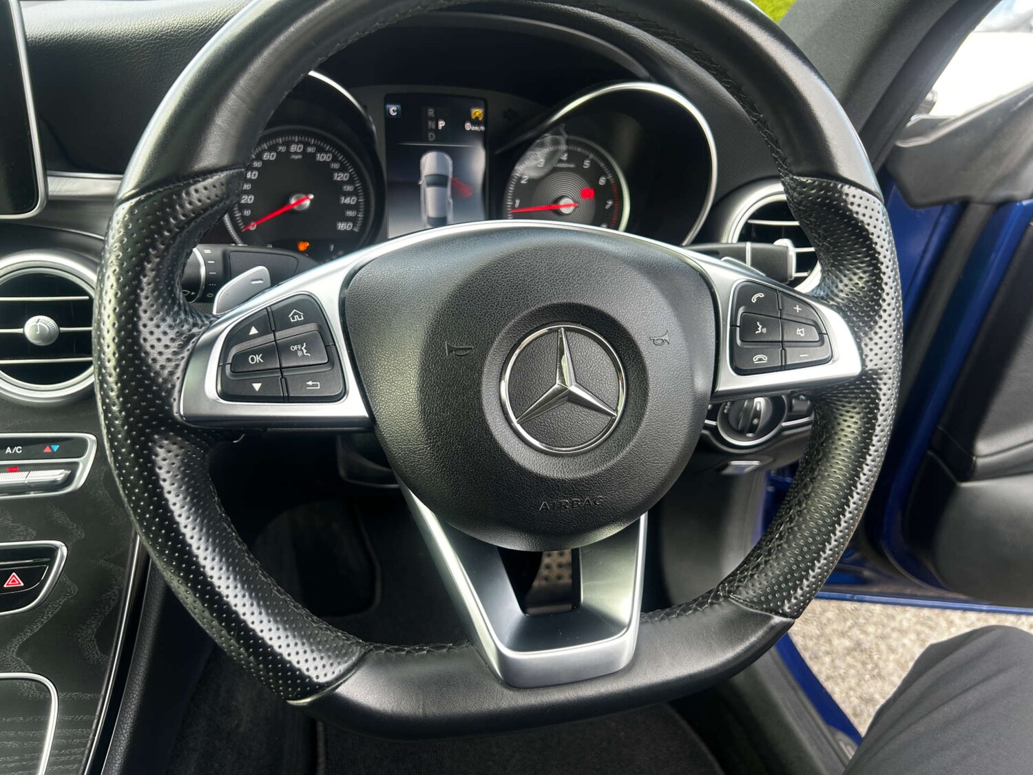 Used Mercedes-Benz C Class 2017 for sale - 77941624: Photo 38