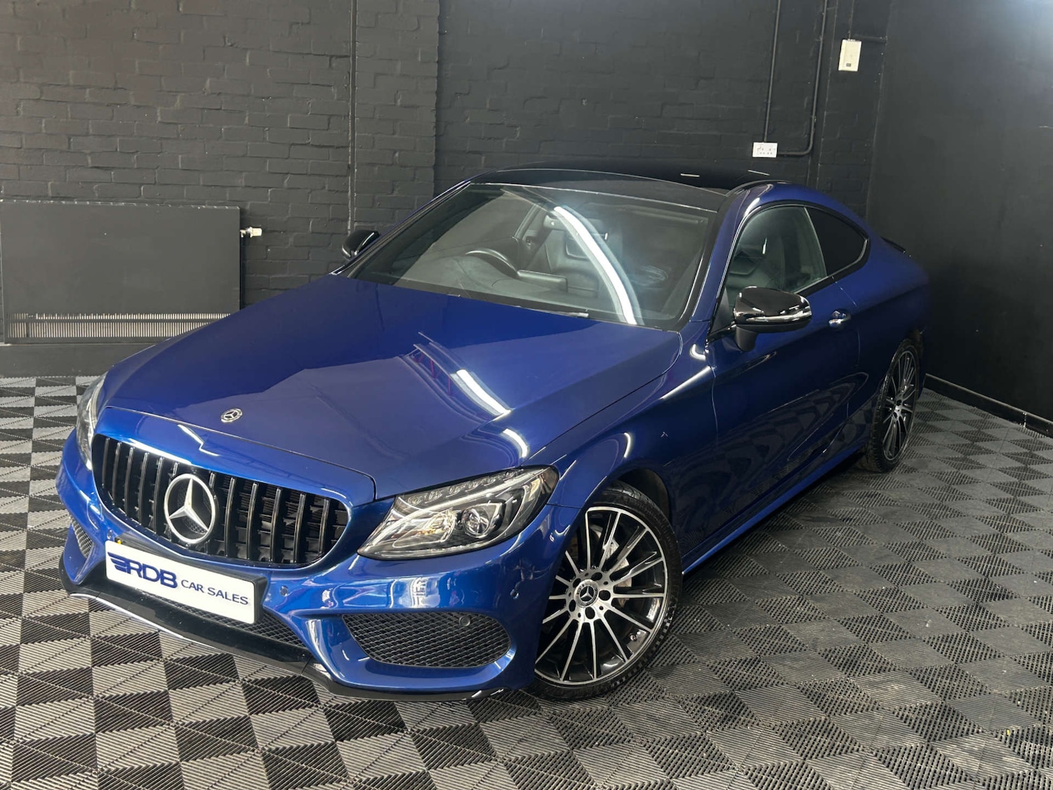 Used Mercedes-Benz C Class 2017 for sale - 77941624: Photo 5