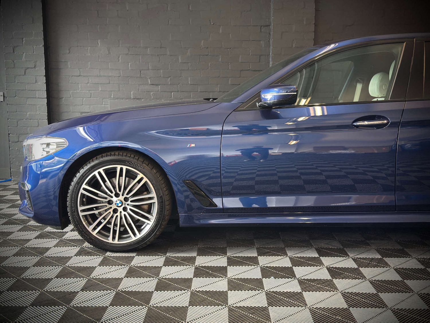 Used BMW 5 Series 2017 for sale - 76278296: Photo 13