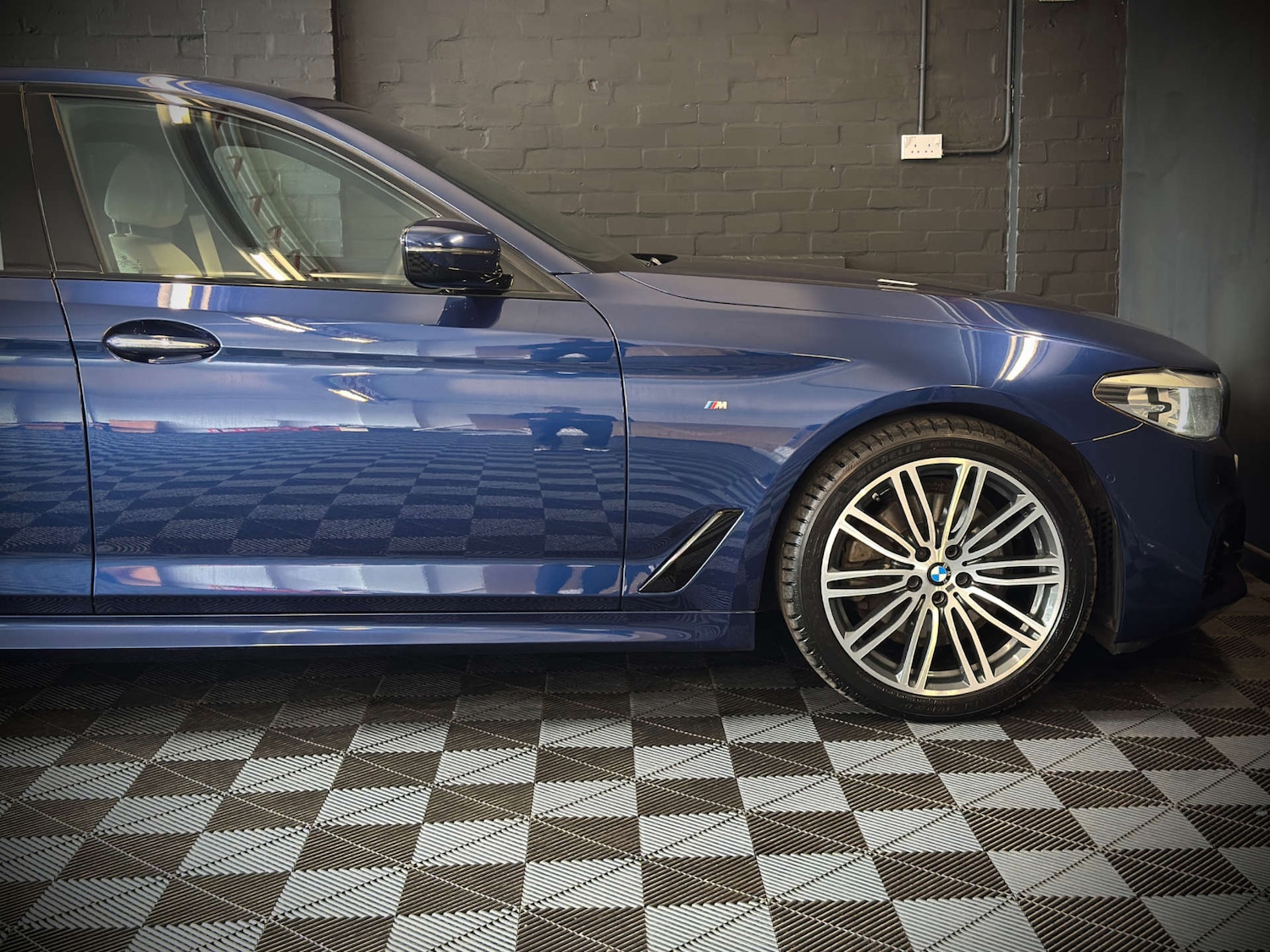 Used BMW 5 Series 2017 for sale - 76278296: Photo 16