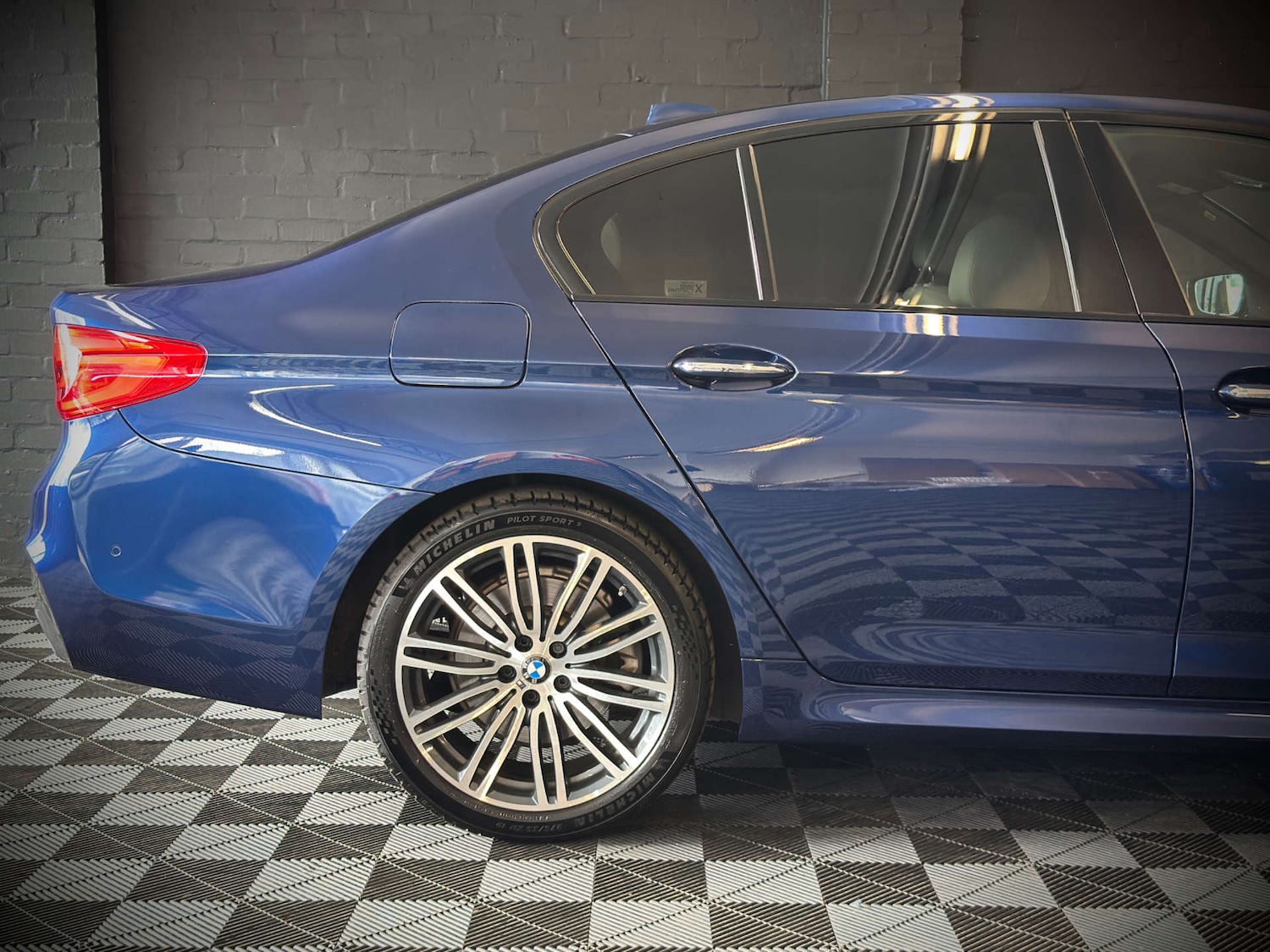 Used BMW 5 Series 2017 for sale - 76278296: Photo 18