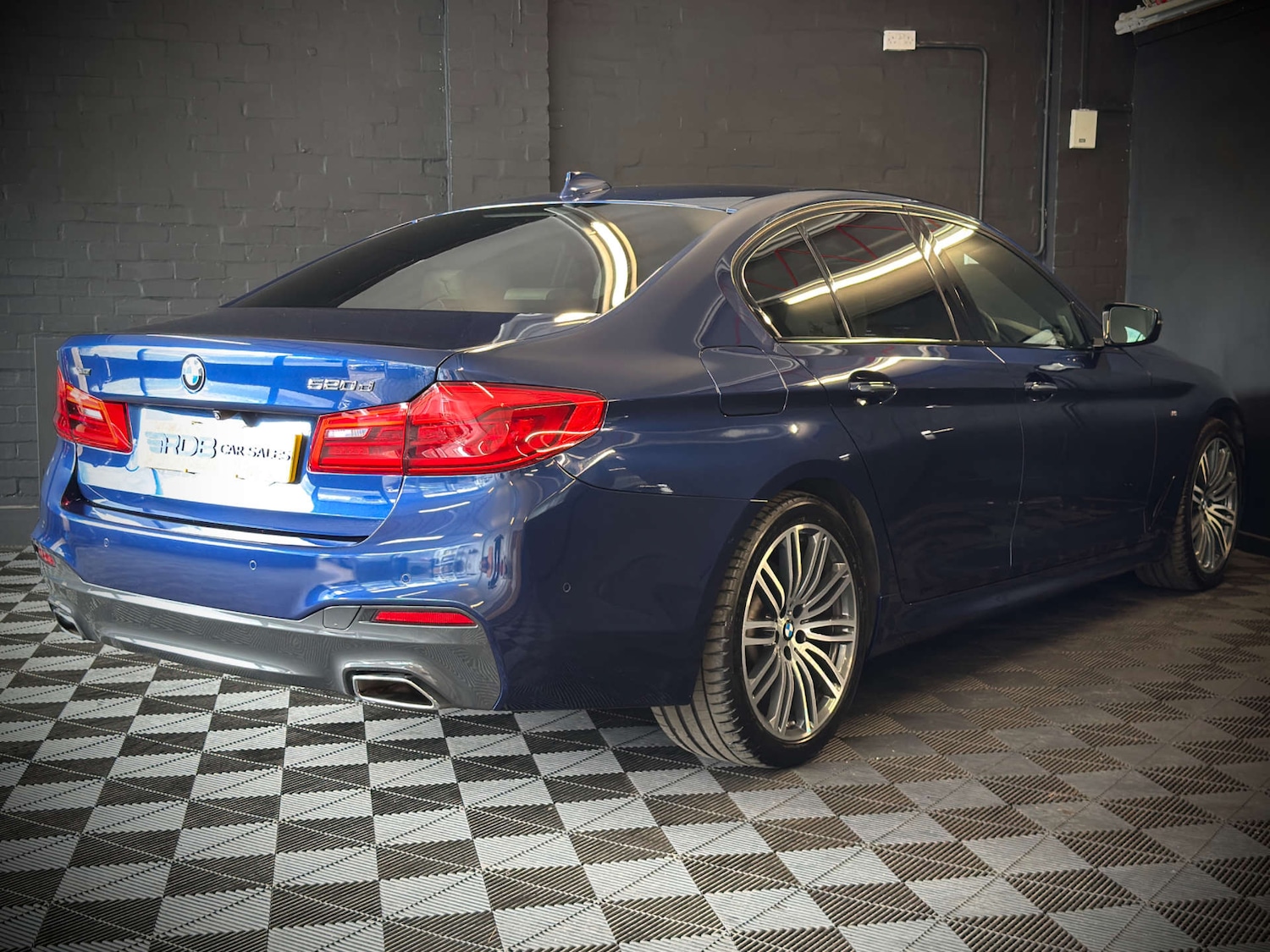 Used BMW 5 Series 2017 for sale - 76278296: Photo 19
