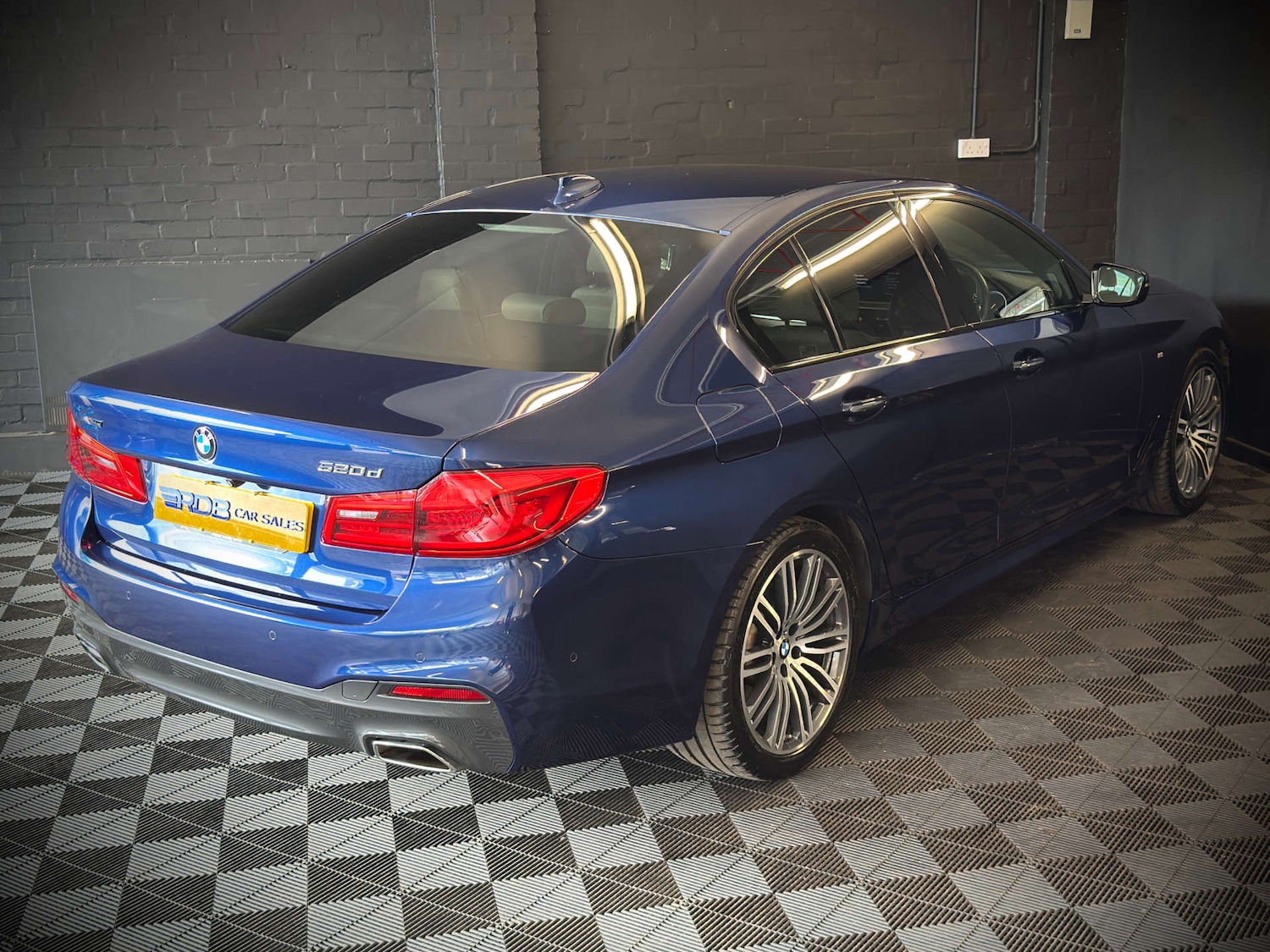 Used BMW 5 Series 2017 for sale - 76278296: Photo 20