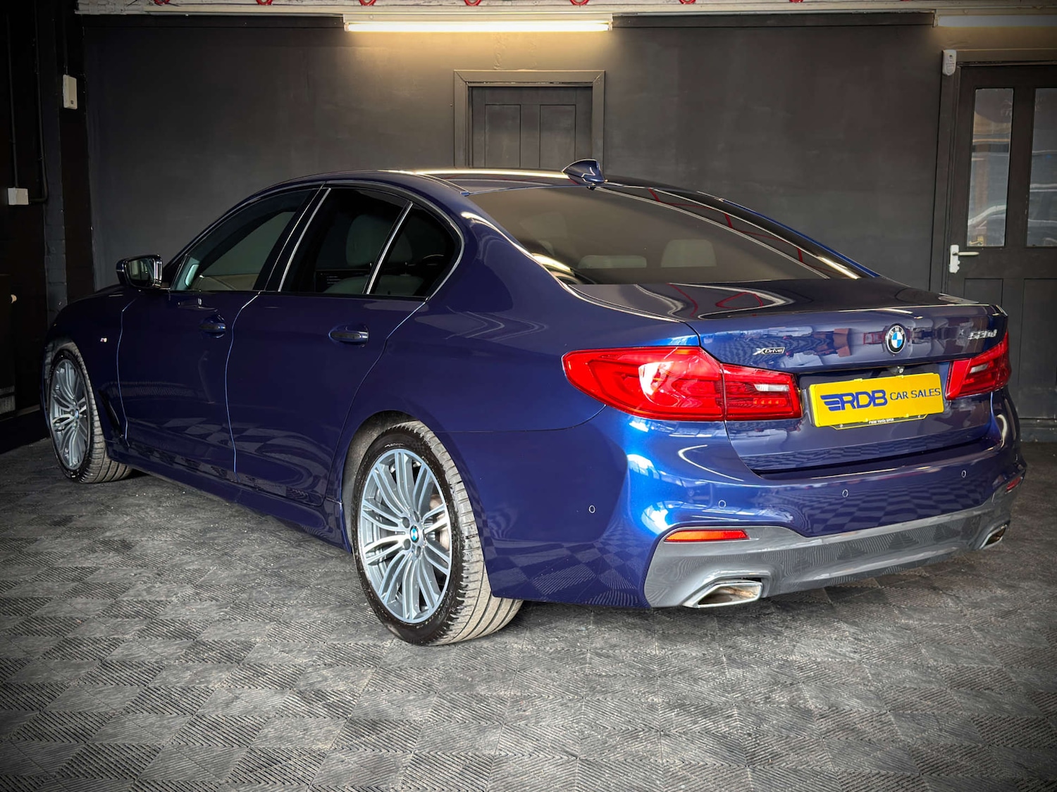 Used BMW 5 Series 2017 for sale - 76278296: Photo 27