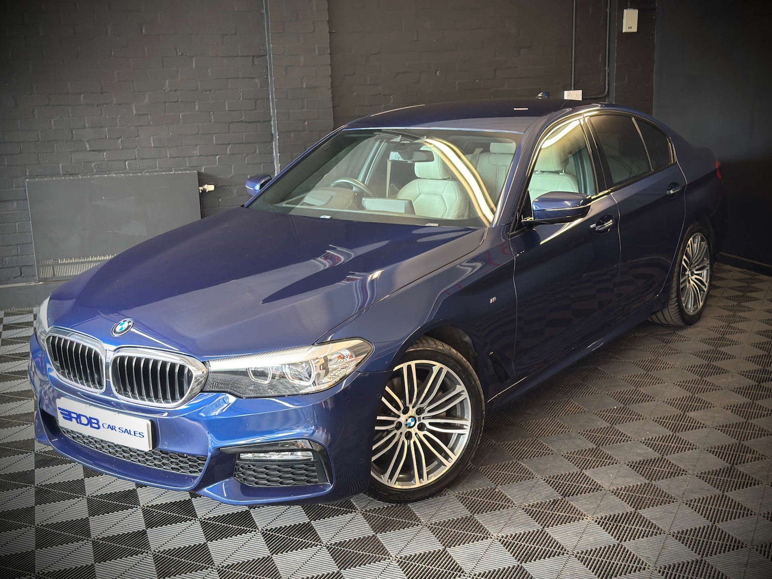 Used BMW 5 Series 2017 for sale - 76278296: Photo 3