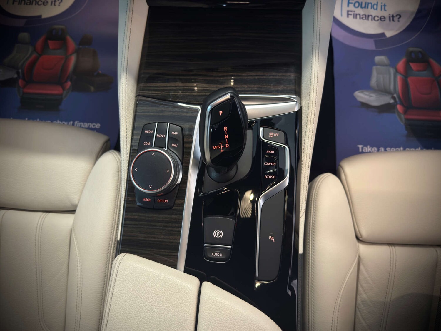 Used BMW 5 Series 2017 for sale - 76278296: Photo 45