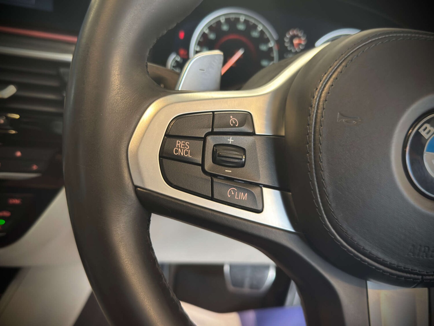 Used BMW 5 Series 2017 for sale - 76278296: Photo 58