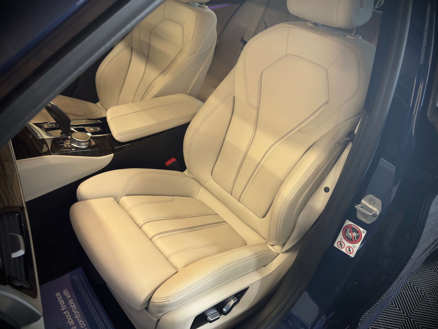 Used BMW 5 Series 2017 for sale - 76278296: Photo 62