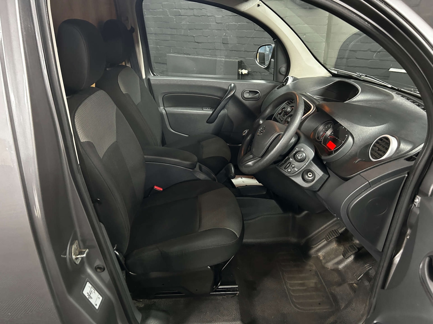 Used Nissan NV250 2020 for sale - 76629637: Photo 15