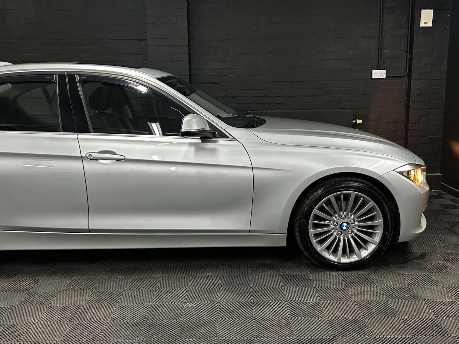 Used BMW 3 Series 2013 for sale - 77621882: Photo 15