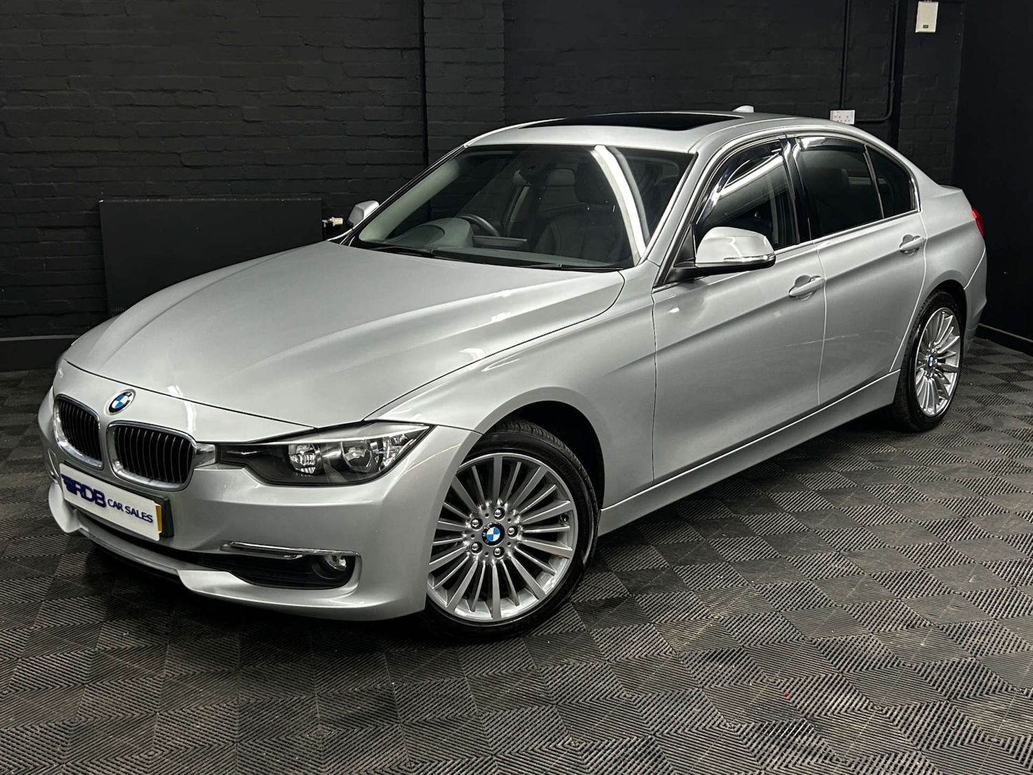 Used BMW 3 Series 2013 for sale - 77621882: Photo 4