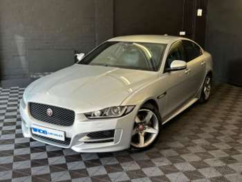 Used Jaguar XE 2017 for sale - 74764743: Photo