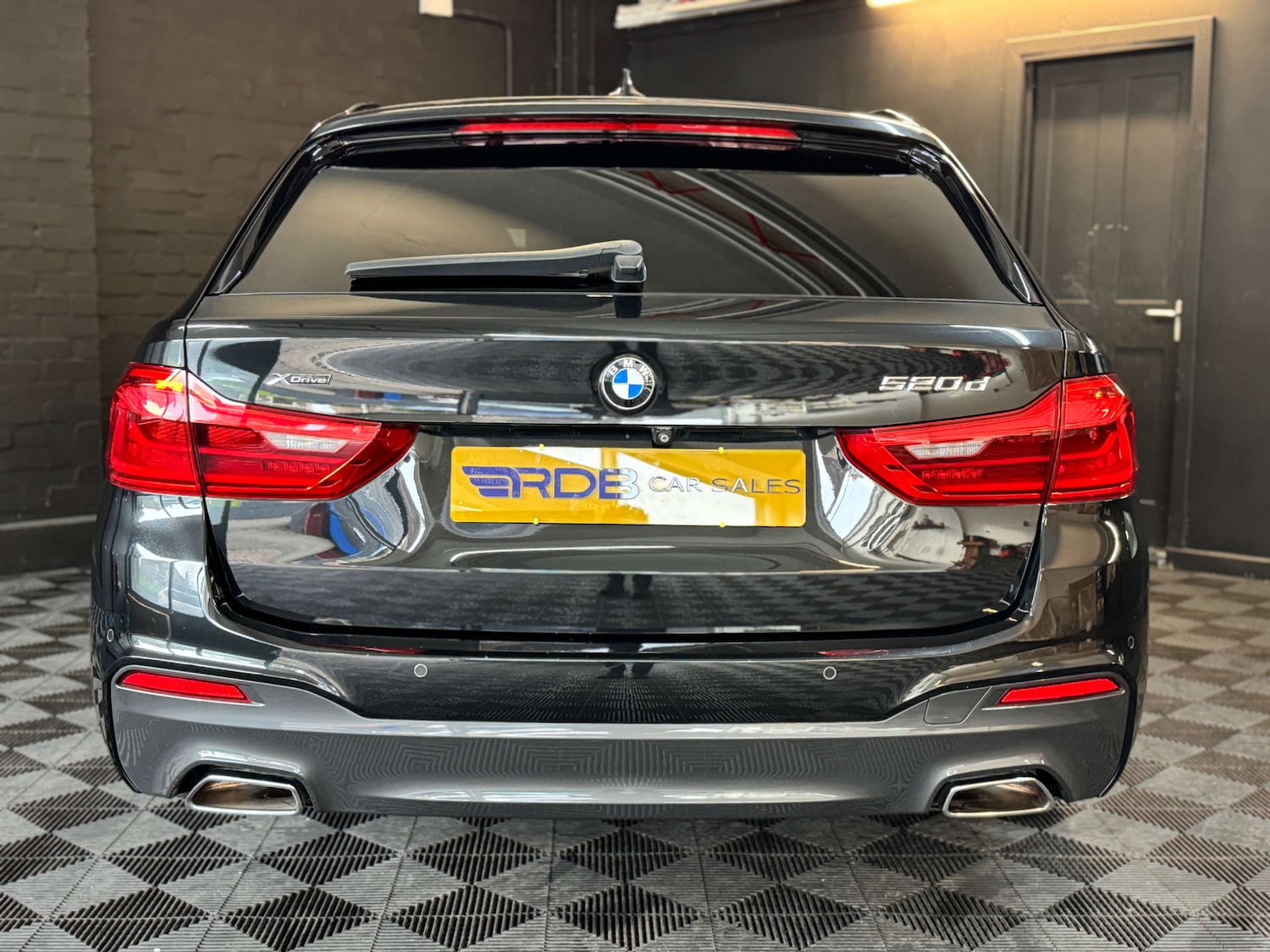Used BMW 5 Series 2017 for sale - 76830108: Photo 22