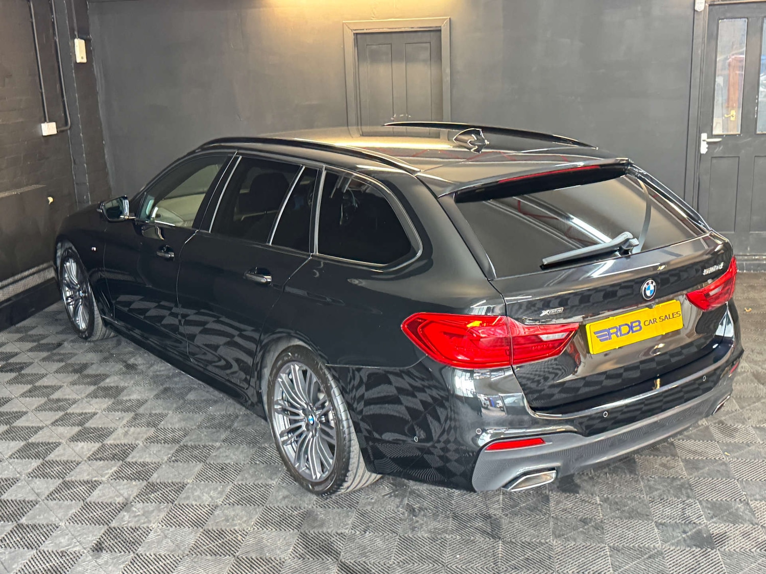 Used BMW 5 Series 2017 for sale - 76830108: Photo 26