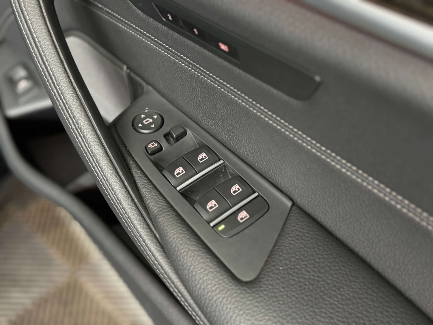 Used BMW 5 Series 2017 for sale - 76830108: Photo 36