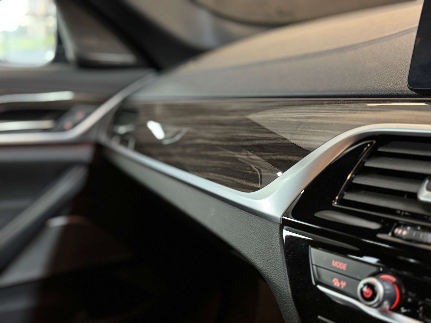 Used BMW 5 Series 2017 for sale - 76830108: Photo 45