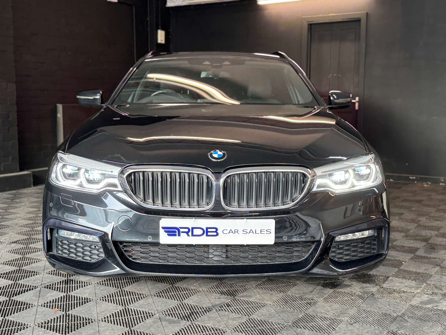 Used BMW 5 Series 2017 for sale - 76830108: Photo 6