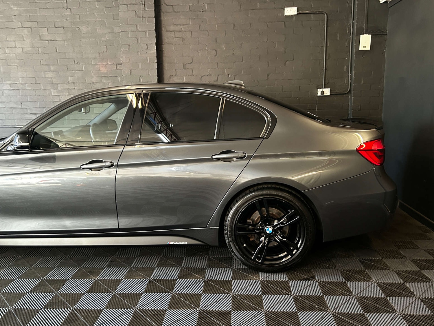 Used BMW 3 Series 2017 for sale - 76422553: Photo 12