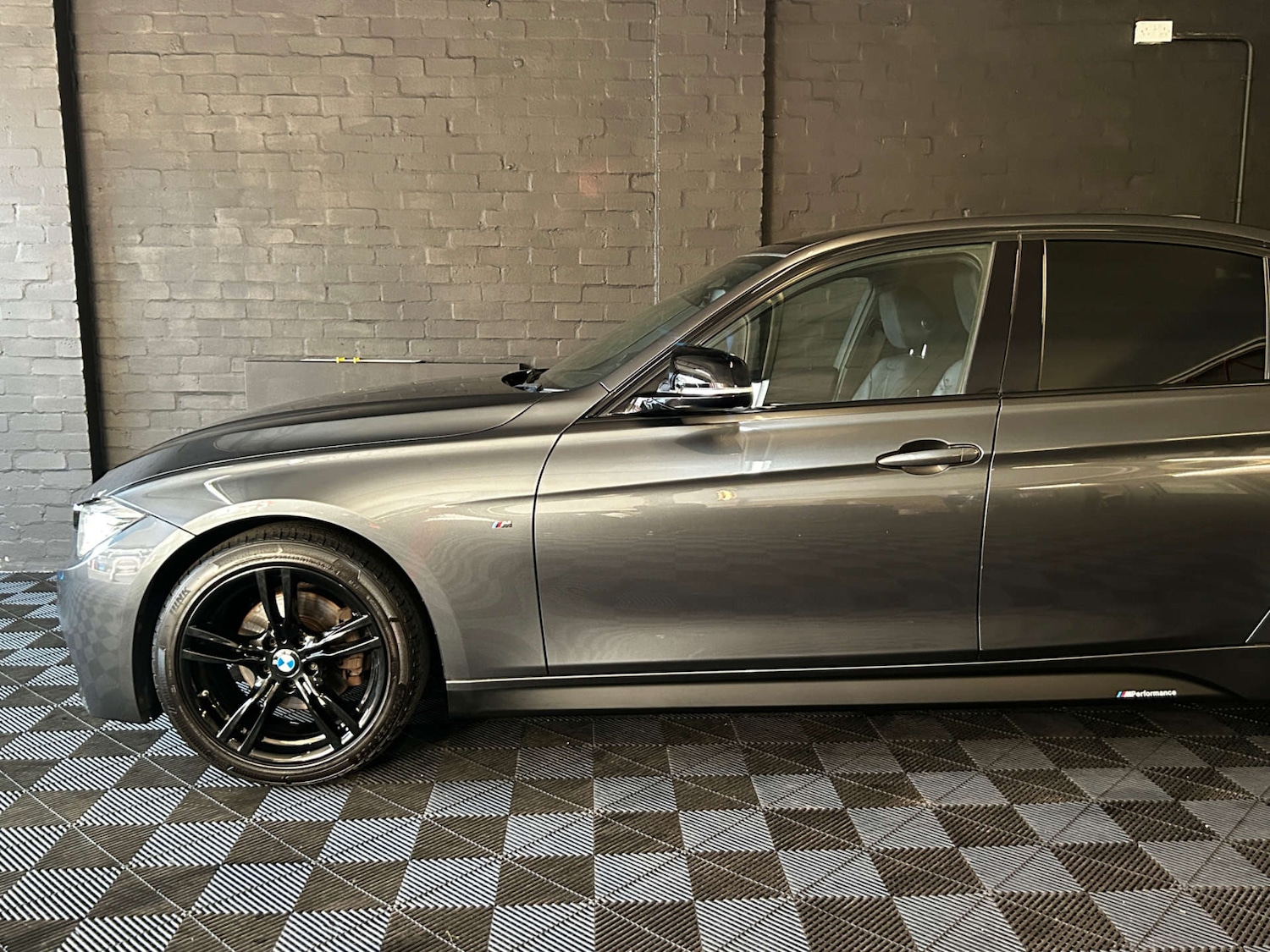 Used BMW 3 Series 2017 for sale - 76422553: Photo 13