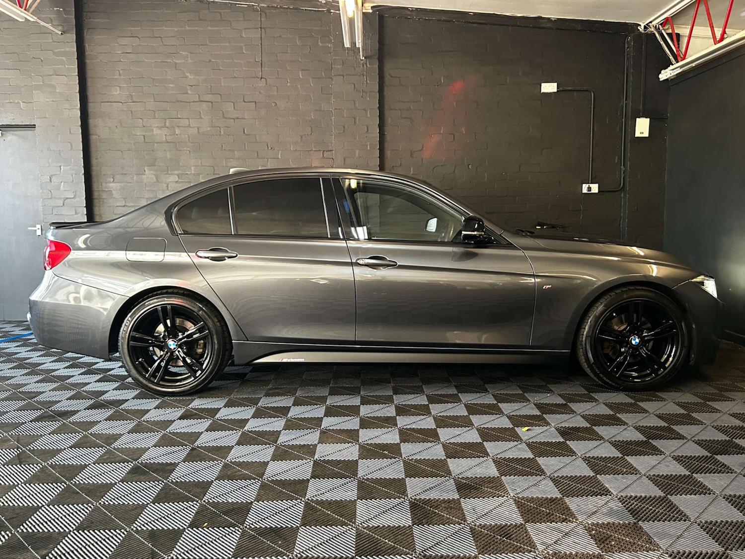 Used BMW 3 Series 2017 for sale - 76422553: Photo 17